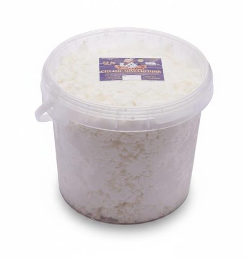 Сир кисломолочний Гощаночка 18% 2,5 кг